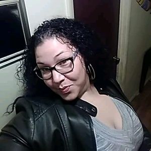 Meet your Posher, Adamma